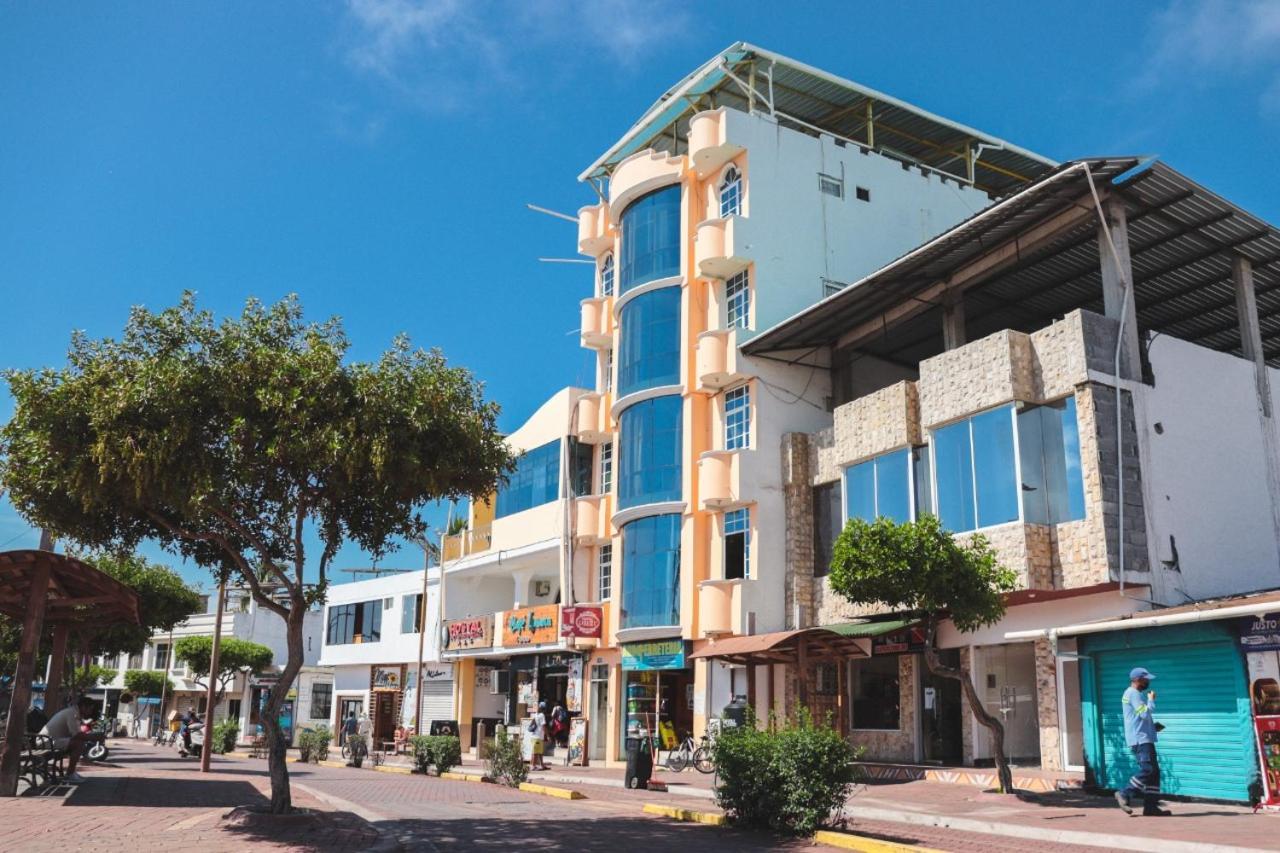 Hostal Carliza Пуерто Айора Екстериор снимка
