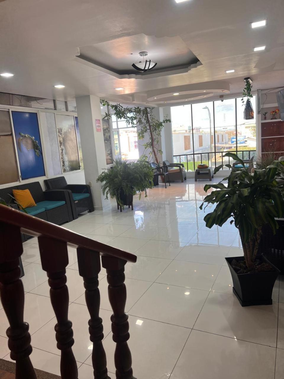 Hostal Carliza Пуерто Айора Екстериор снимка