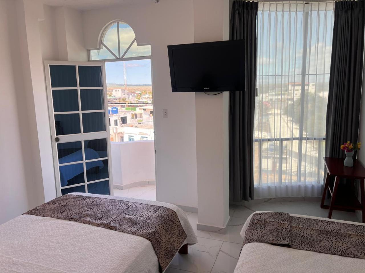 Hostal Carliza Пуерто Айора Екстериор снимка