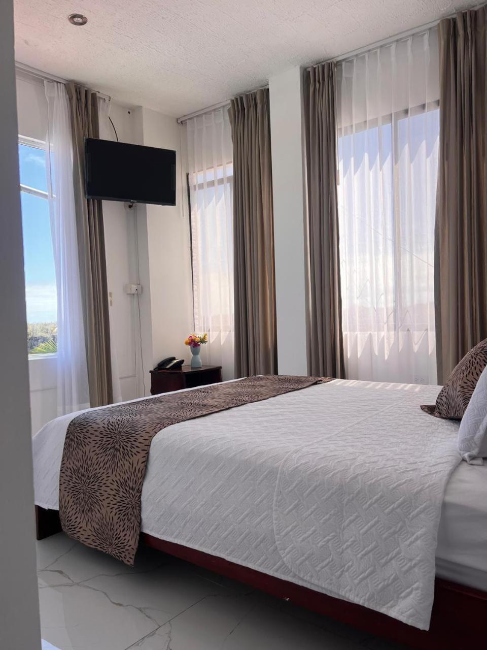 Hostal Carliza Пуерто Айора Екстериор снимка